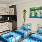 Sarafovo Sea & Forest 아파트 *
